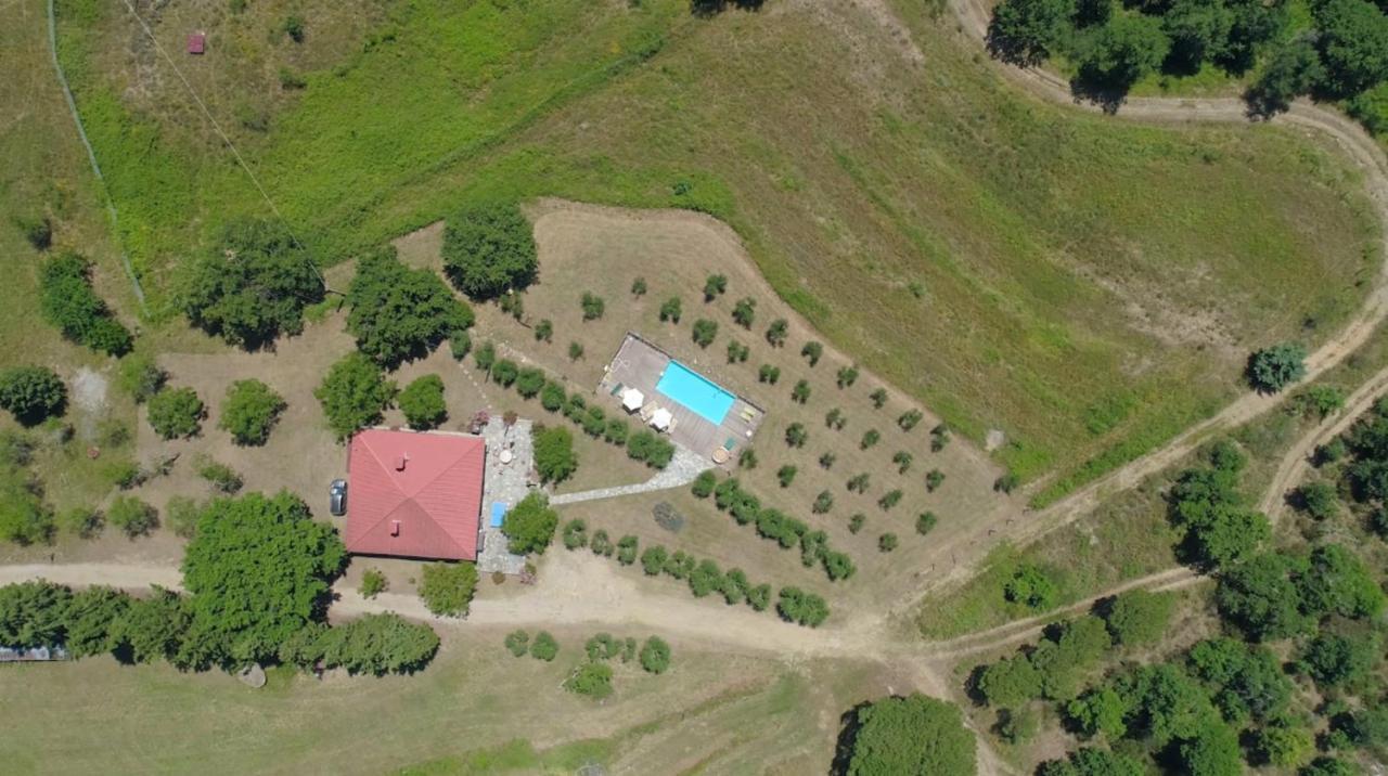 Casa Vacanza Le Corniole チヴィテッラ・イン・ヴァル・ディ・キアーナ エクステリア 写真